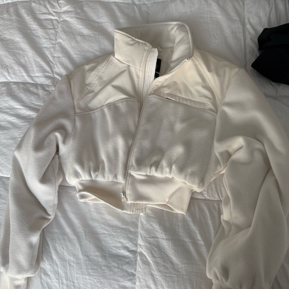 ALO YOGA fleece cropped wintry mix jacket